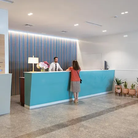 戈雅公园名誉酒店