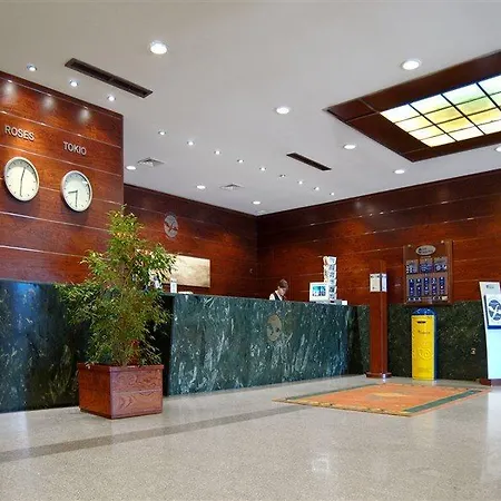 戈雅公园名誉酒店 酒店 罗萨斯