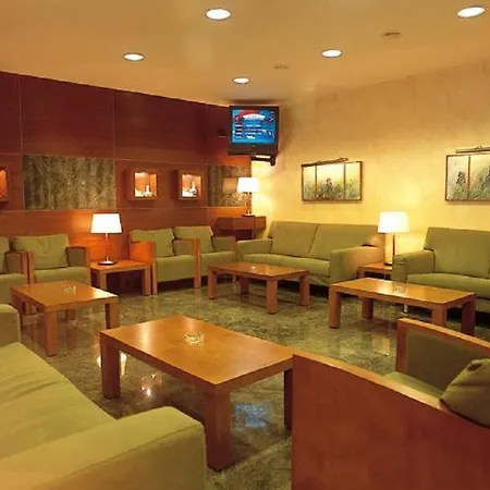 戈雅公园名誉酒店 酒店 罗萨斯
